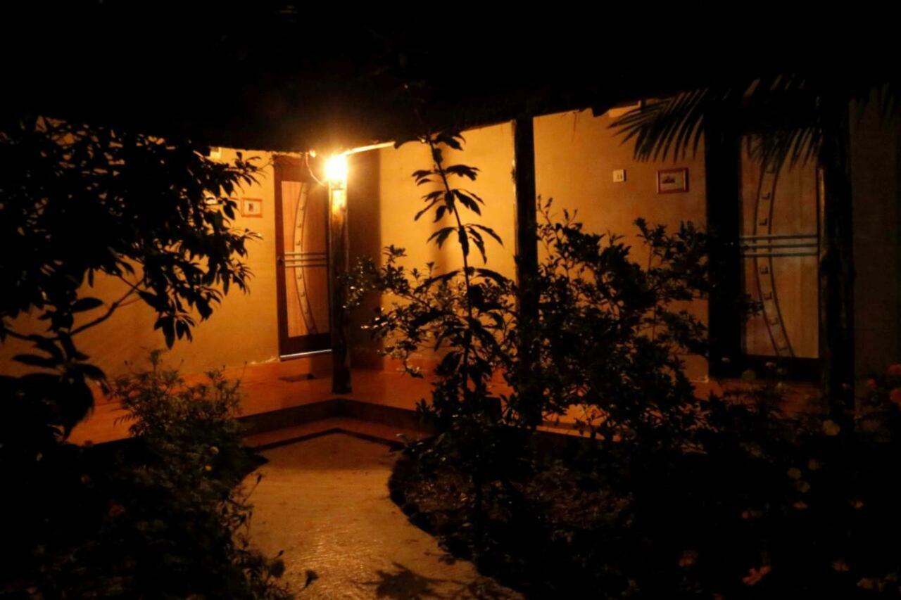 Solitary Nook Gosaba Luaran gambar